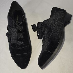 Nine West Black Velvet Bow Loafers Pointed Toe Flats Size 7 Women Chic Preppy